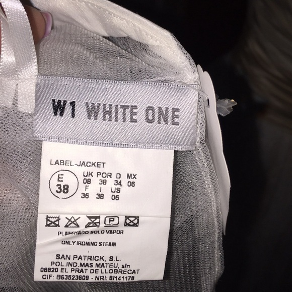 PRONOVIAS White One Jacket only Size 6 Off White - Picture 4 of 5